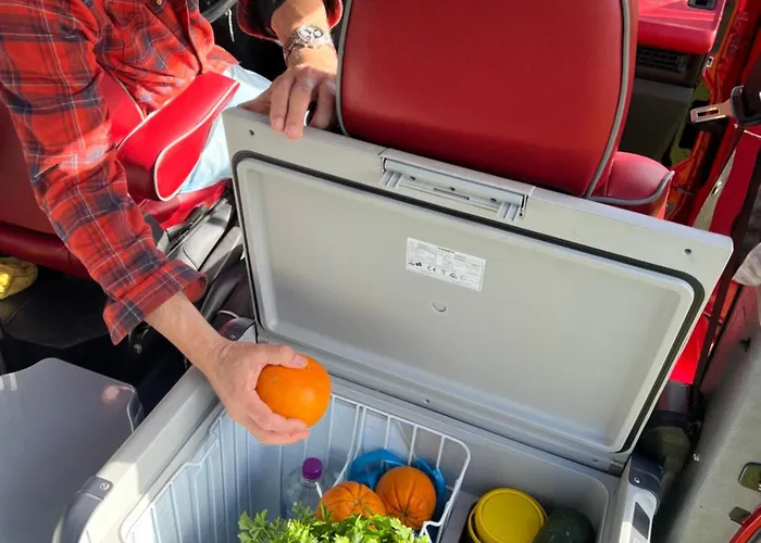 Rent A Blue Classics' S Campervan For Your Road Trip In -volkswagen T3 Luxuszelt Portimão