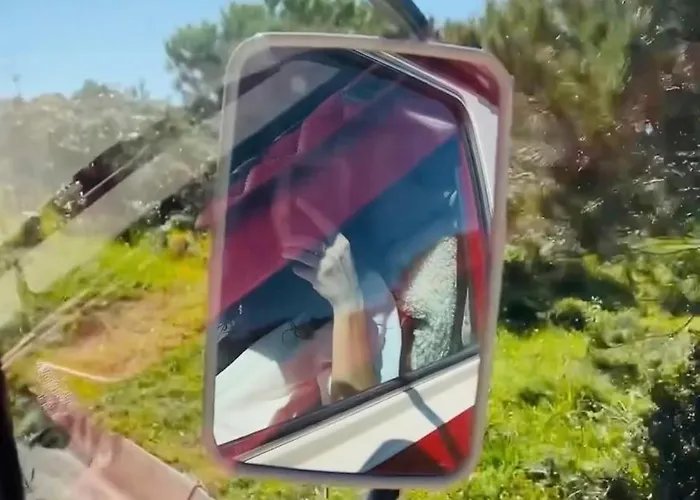 Lyxtält Rent A Blue Classics' S Campervan For Your Road Trip In -volkswagen T3